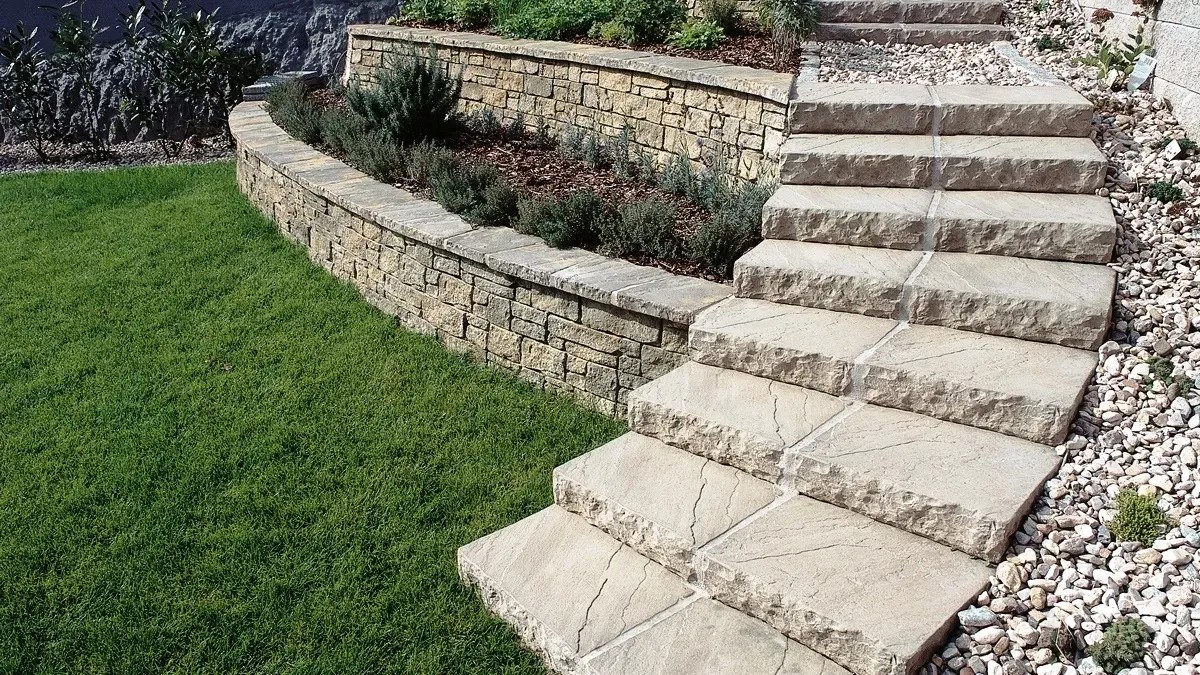 Semmelrock Schod Bradstone Old Town slonovinová melírovaná 45 x 35 x 10 cm Semmelrock Schod Bradstone Old Town slonovinová melírovaná 45 x 35 x 10 cm