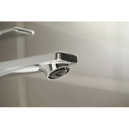 Detail batérie na umývadlo Hansgrohe Rebris E 110 CoolStart v chróme. Detail batérie na umývadlo Hansgrohe Rebris E 110 CoolStart v chróme.