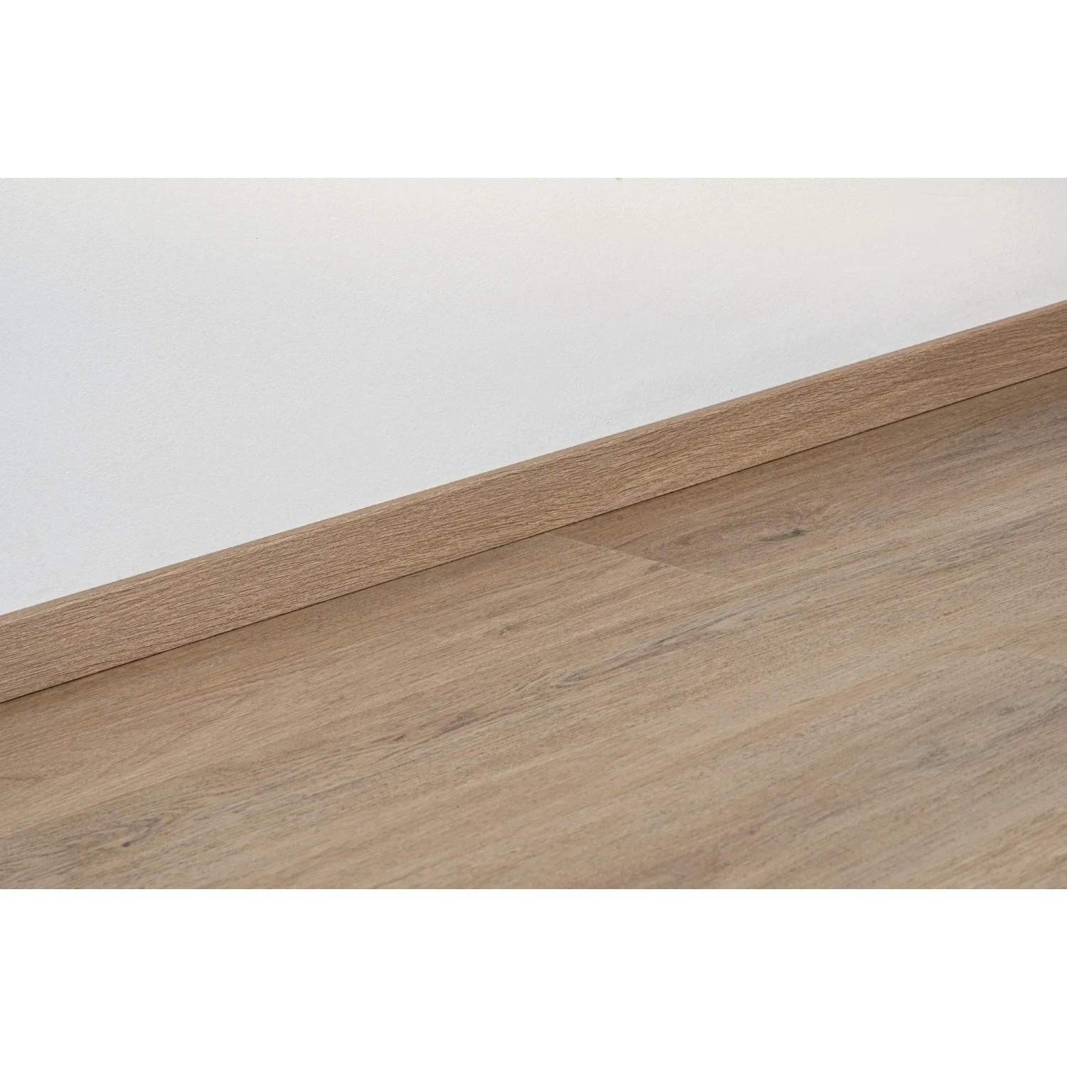 E-shop EGIBI Soklová lišta, SPC Rigid, dekor Vernon, 50 x 12 x 2400 mm