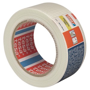 Rolka sklenej pásky Tesa, 45 m x 48 mm, na opravy a spevnenie.