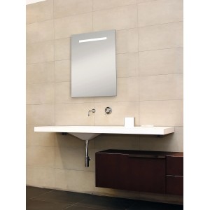 Obdĺžnikové krištáľové LED zrkadlo Primo 40x60 cm v kúpeľni.