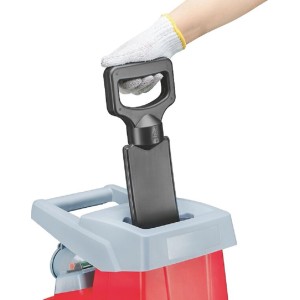 Detailný záber: Ovládací prvok tichého drviča C-ELH-2500/44 v prevádzke.