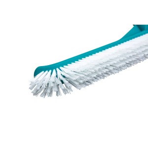 Bazénová kefa Bestway Flowclear s bielymi štetinami a zelenou rukoväťou na čistenie bazénov.
