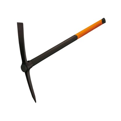 t.b.t. Krompáč s čiernou hlavou a oranžovou rukoväťou.
