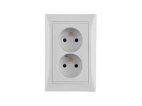 Legrand Dvojzásuvka Valena 2P + T, 16 A - 250 V, biela