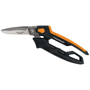 Univerzálne nožnice Fiskars s čepeľami PowerArc, oranžovo-čierne, pre silné rezy.