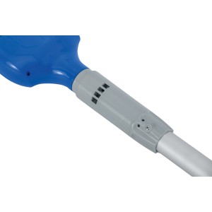 Detail: Bezdrôtový bazénový vysávač Bestway Flowclear AquaTec s teleskopickou tyčou.