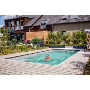 Bazén s plavcom v záhrade, vyhrievaný tepelným čerpadlom Summer Fun Green Energy Plus 13.