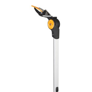 Fiskars Teleskopické záhradné nožnice UPX86: Prestrihávač stromov s obtokovou čepeľou a teleskopickou rukoväťou.