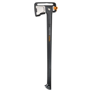 Štiepacia sekera Fiskars U32 Ultra, oranžovo-čierna, s krytom čepele. Ideálna na štiepanie dreva.