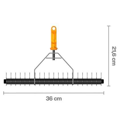 Fiskars OneClick prevzdušňovač trávnika, oranžovo-čierny, s hrotmi a rozmermi 36 x 21,6 cm.