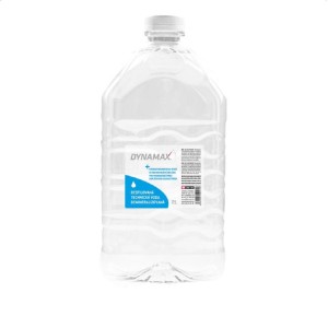 2L Demineralizovaná voda od Dynamax v priehľadnom kanistri.