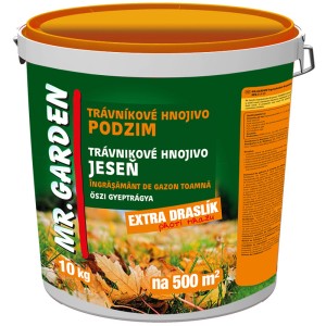 Vedro jesenného trávnikového hnojiva Mr. Garden, vhodné pre plochu 500 m².
