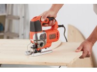 Black+Decker Elektronická priamočiara píla s výkyvným zdvihom BES610K, 650 W