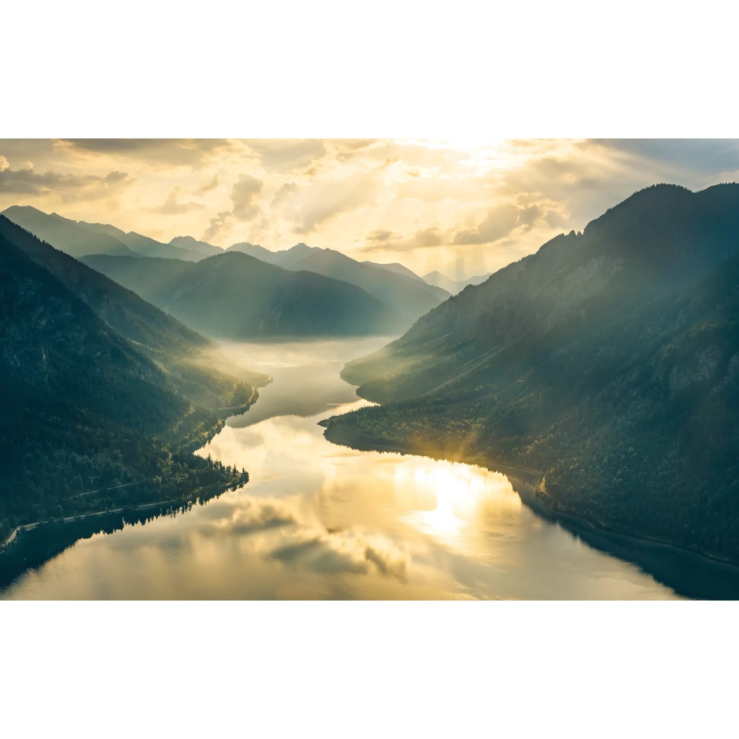 E-shop Komar Vliesová fototapeta Gold Mountains 400 x 250 cm