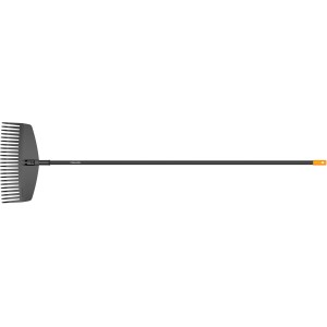 Fiskars Solid M hrable na lístie: Ľahké hrable s hliníkovou násadou na záhradníctvo.