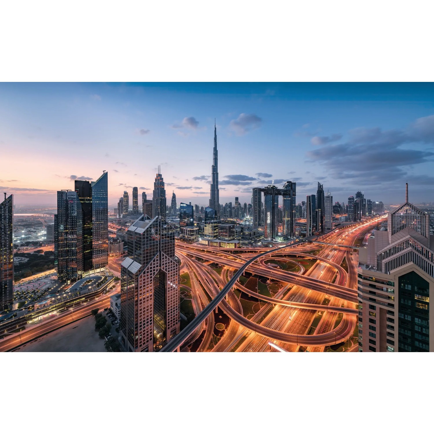E-shop Komar Vliesová fototapeta Svetlá Dubaja, 450 x 280 cm