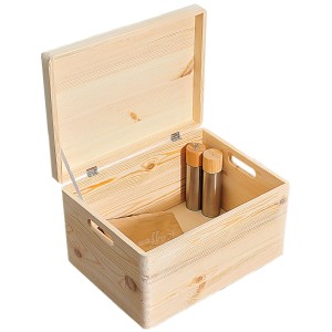 Otvorený univerzálny box Kesper z borovicového dreva s vekom, 8,4 l, s obsahom.