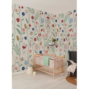 Farebná fototapeta Komar Disney Macko Pu Blossom Friends v detskej izbe.