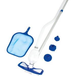 Čistiaca súprava pre bazény Bestway AquaClean so sieťou, kefou, teleskopickou tyčou a hadicou.