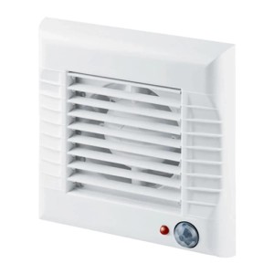 Biely nástenný ventilátor t.b.t. s vetracou mriežkou.