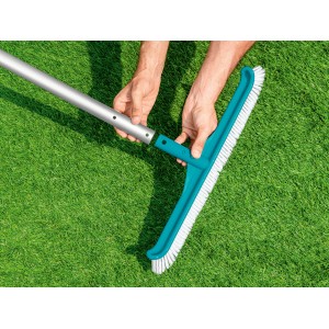 Kefa na bazén Bestway Flowclear s teleskopickou tyčou na čistenie bazéna.