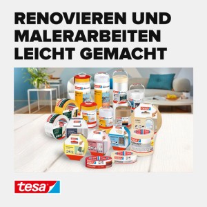 Výber tesa maliarskych a lepiacich pások pre presné renovačné a maliarske práce na drevenom stole.