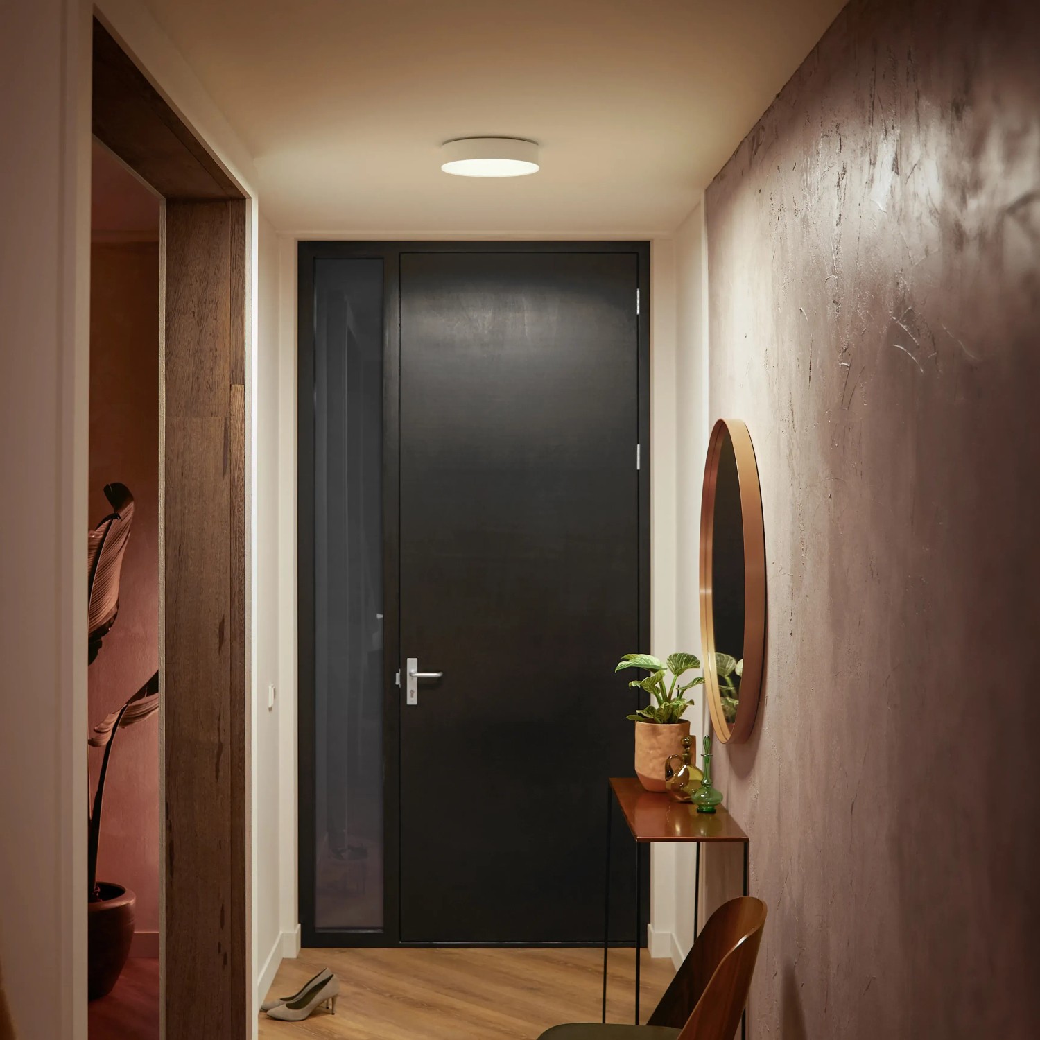E-shop Philips Hue Stropné svietidlo White Ambiance Enrave 9,6W 950lm biela, pr. 26,1cm