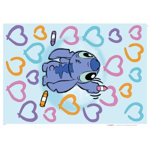 Komar Deko-Sticker Stitch Artist: Stitch obklopený farebnými srdiečkami a ceruzkami.