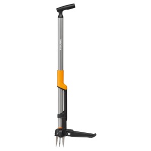 Fiskars Ergonomic vytrhávač buriny, oranžovo-čierny, pre pohodlné spracovanie pôdy v záhrade.