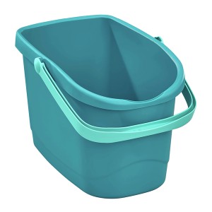 Tyrkysové vedro Leifheit Power Clean M na upratovanie s ergonomickou rukoväťou.
