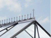 Vitavia Hrebeňová korunka čierna