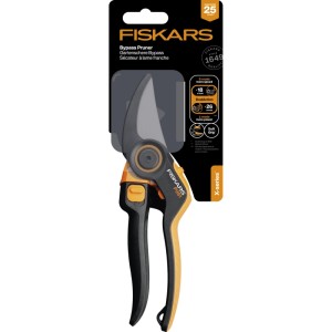 Záhradné nožnice Fiskars Bypass P981 X-Series, oranžovo-čierne, pre konáre do priemeru 26 mm.