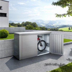 Biohort HighBoard 200 Kremenná šedá metalická záhradná box s otvorenými dverami a bicyklom vnútri.