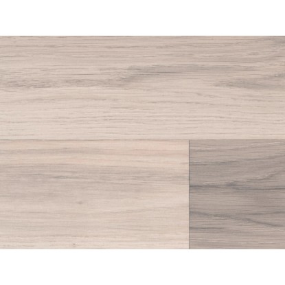 Laminátová podlaha Comfort Dub Silver, svetlý vzhľad dreva s kresbou pre obytné a komerčné priestory.