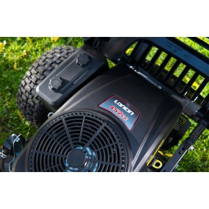 Detail motora záhradného traktora. Loncin 452cc.