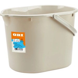 Oválne vedro OBI 12 l v greige farbe s výlevkou a rukoväťou na čistenie.