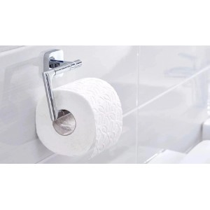 Držiak toaletného papiera Tesa Elegaant chróm s rolkou toaletného papiera na bielej stene.