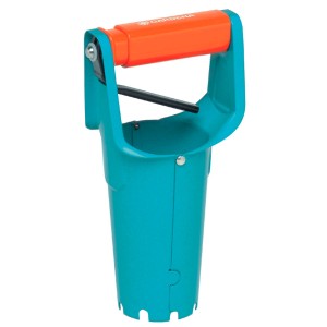 Sádzač cibuliek Gardena z ocele s oranžovou rukoväťou na záhradníctvo.
