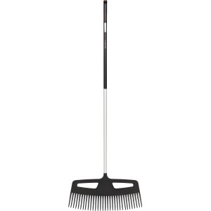 Fiskars Xact XXL hrable na lístie so širokou hlavou a pevnou hliníkovou násadou.