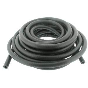 Čierna palivová hadica Skana, priemer 12,7 mm, dĺžka 30 cm, pre kosačky na trávu.