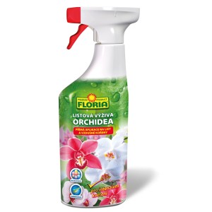 Sprejová fľaša hnojiva pre orchidey na listy a korene.