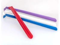 Lyžica obúvacia plastová mix farieb 50 cm Lyžica obúvacia plastová mix farieb 50 cm