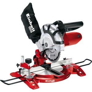 Einhell TC-MS 2112 červená pokosová píla s prachovým vreckom a kovovým pílovým kotúčom.