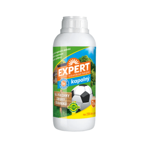 Fľaša tekutého hnojiva Expert pre trávniky, vhodné pre všetky typy trávnikov.