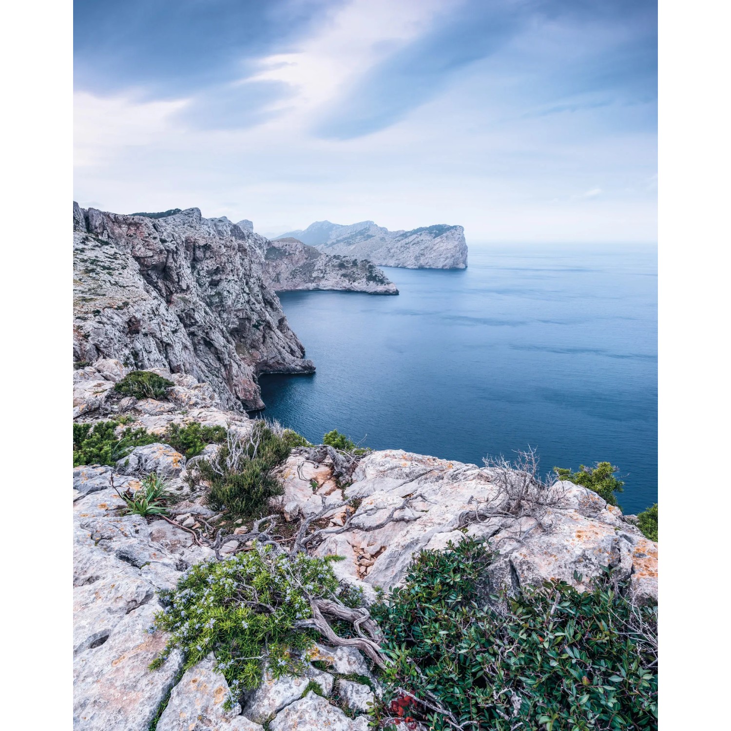 E-shop Komar Vliesová fototapeta Bizarre Coast 200 x 250 cm