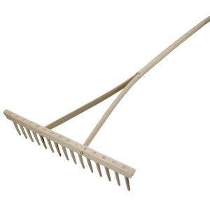 Drevené hrable LUX s pracovnou šírkou 55 cm, ideálne na záhradníčenie a vyrovnávanie povrchov.