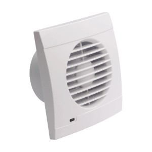 Biely ventilátor t.b.t. do kúpeľne alebo na WC.