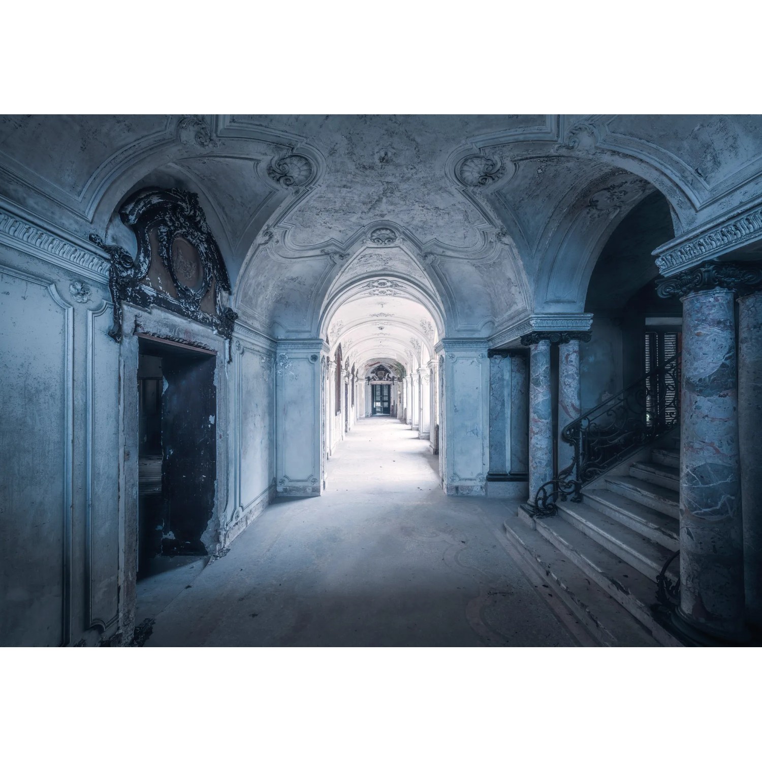 E-shop Komar Vliesová fototapeta Villa Blue 400 x 280 cm