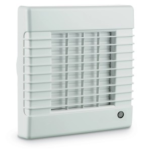 Biely kúpeľňový ventilátor Ø 100 so žalúziou a dobehom pre kúpeľňu, kuchyňu a WC.